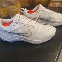 Women's Nike Runners-New