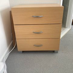 Chest of drawers
