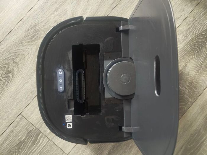 Eufy X10 pro Omni vacuum mopping hoover