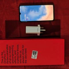 OnePlus 7T with original box and Charger