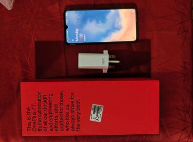 OnePlus 7T with original box and Charger