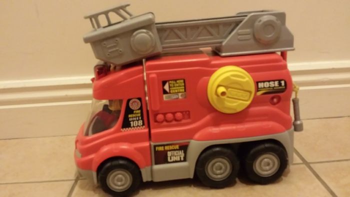 Fire Engine- sound and lights
