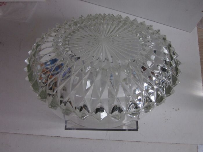 Two Vintage Indiana Glass Diamond Point  Bowls