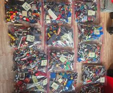 lego 1kg bags