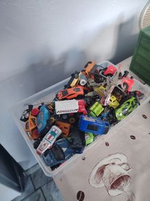toys