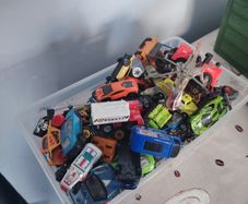 toys