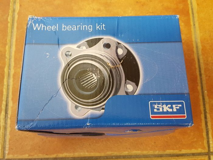 SKF Wheel Bearing Kit Front Axle.... Nissan JUKE LEAF QASHQAI  X-trail  RENAULT Koleos