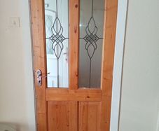 2 pine wood Doors with decorative leaded glass