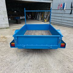 trailer- 4ft in x 6ft Trailer as new