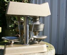 Vintage Omal bank cashiers scale ,Coinage Weighing Scale
