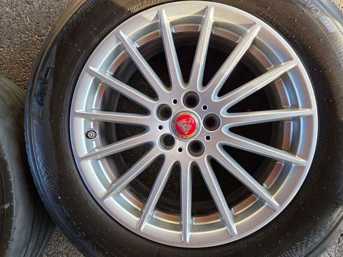 Jaguar 18" alloy wheels