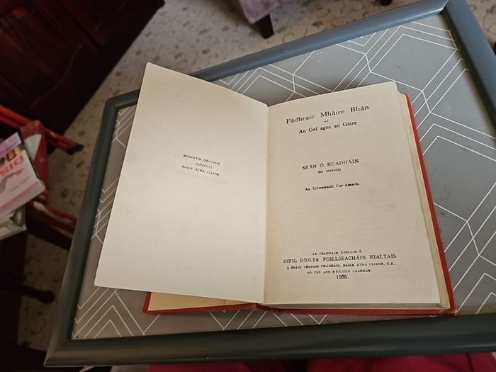 An Gol agus an Gaire by Padhraic Mhaire Bhan