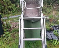 Diy Young man Platform Ladder