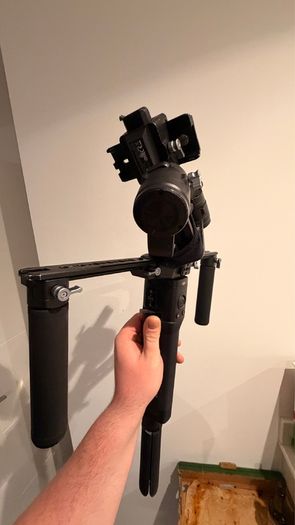 Dji Ronin-S whit side handles for more stability