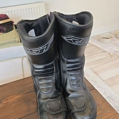 motorbike boots