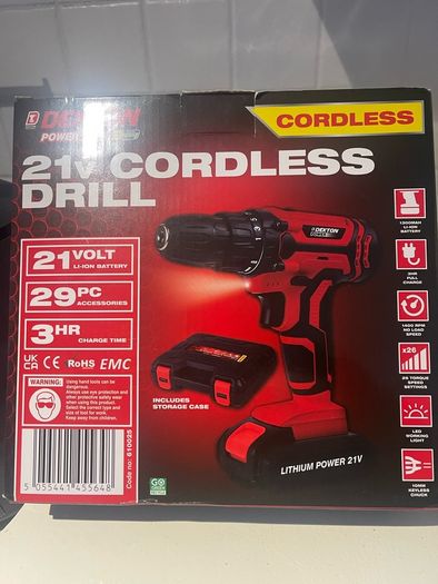 Dekton 21 Volt Cordless Drill set with accessories