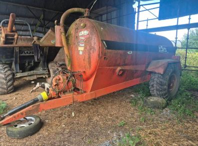 Slurry tanker