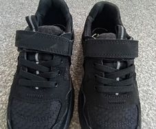 New.Clarks boy's school shoes. UK 12G/EUR 30