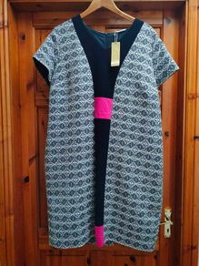 Ladies Avalon dress, with zip opening fully lined.