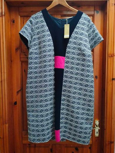 Ladies Avalon dress, with zip opening fully lined, New with tags.