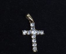 Vintage 9ct Gold Stone Set Cross Pendant Fully Hallmarked Birmingham
