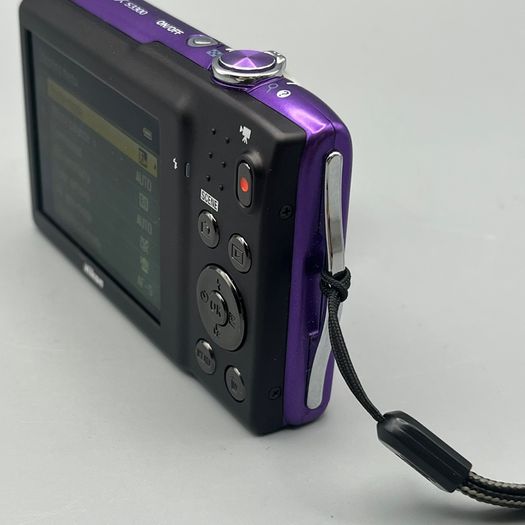 Nikon Coolpix S3300 16MP Digital Camera Purple - Full Kit