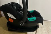 Ickle bubba Cirrus Car seat with isofix