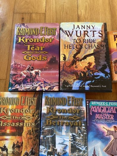 raymond E feist books bundle