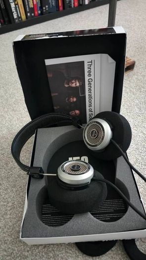 Grado SR325x Headphones + Upgraded Pads + 4-Way Headphone Stand