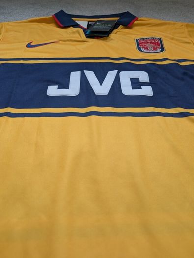 Retro Nike Arsenal Jersey