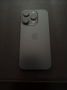 iPhone 15 Pro 256GB Black Titanium.