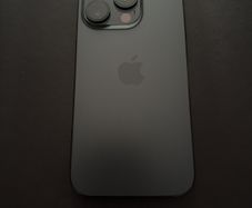 iPhone 15 Pro 256GB Black Titanium.