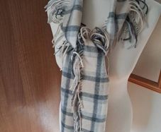 Stunning Charter Club 100% Cashmere Scarf