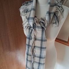 Stunning Charter Club 100% Cashmere Scarf