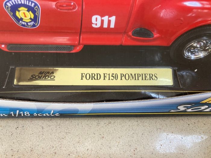 Ford F150 Fire Truck 1/18 rare