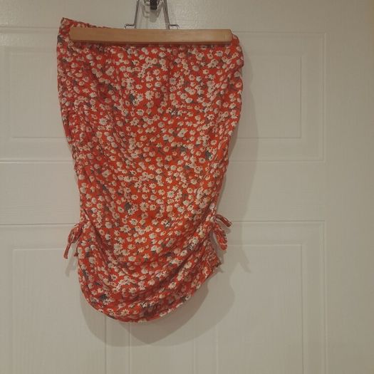 girls skirt and top