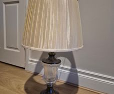 Table lamp