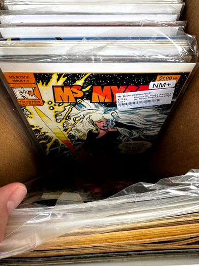 Indie Long Comic Box w 250 Comics for Sale