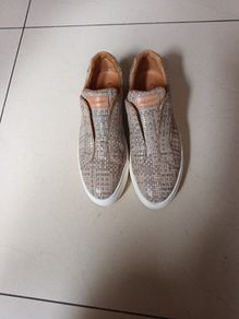 Ogetti Carla Scarpa Shoe.  S. 40 - 7.  New.