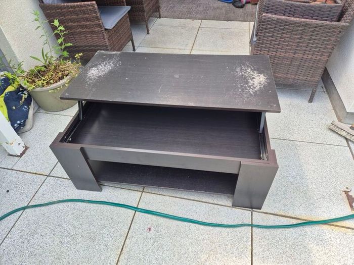 coffee table free