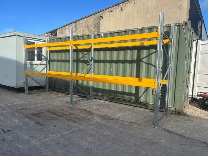 Heavy duty used pallet racking