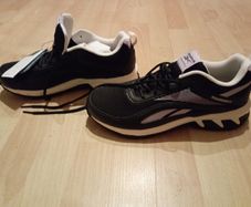 Sport Shoes Trainers.