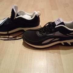 Sport Shoes Trainers.