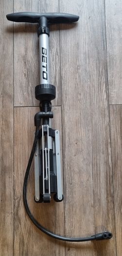 Beto bycycle tyre pump