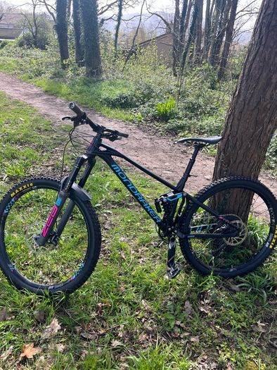 Mondraker Foxy XR 29 Medium Enduro Bike