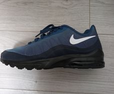 Nike Air Max Invigor Print