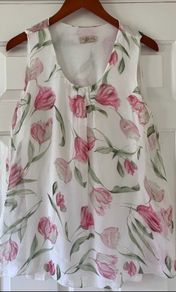 Ladies White Floral Silk Mix Top, Made In Italy.
