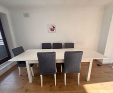 extendable dining table & 6 chairs