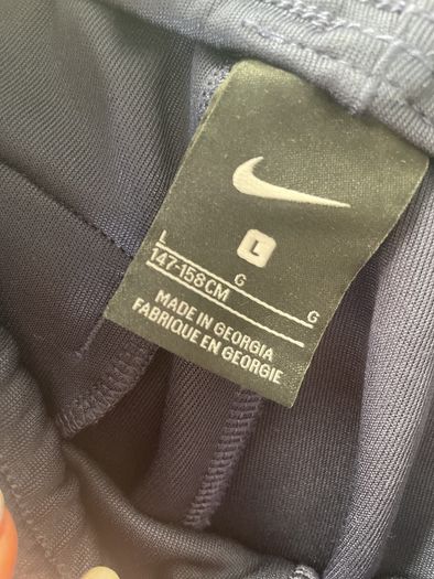tracksuit bottoms boys nike youth L