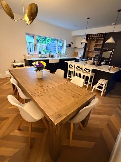 extendable dining table - Harvey Norman